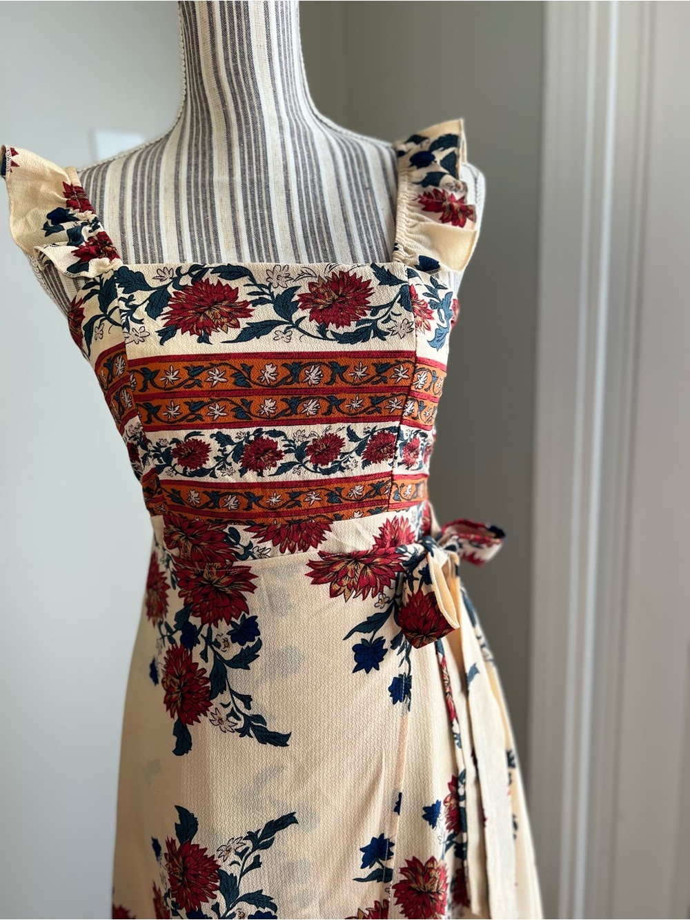 Floral Ruffle Strap Maxi Dress in Cream with Red/Rust and Navy Floral - Picture 2 of 6